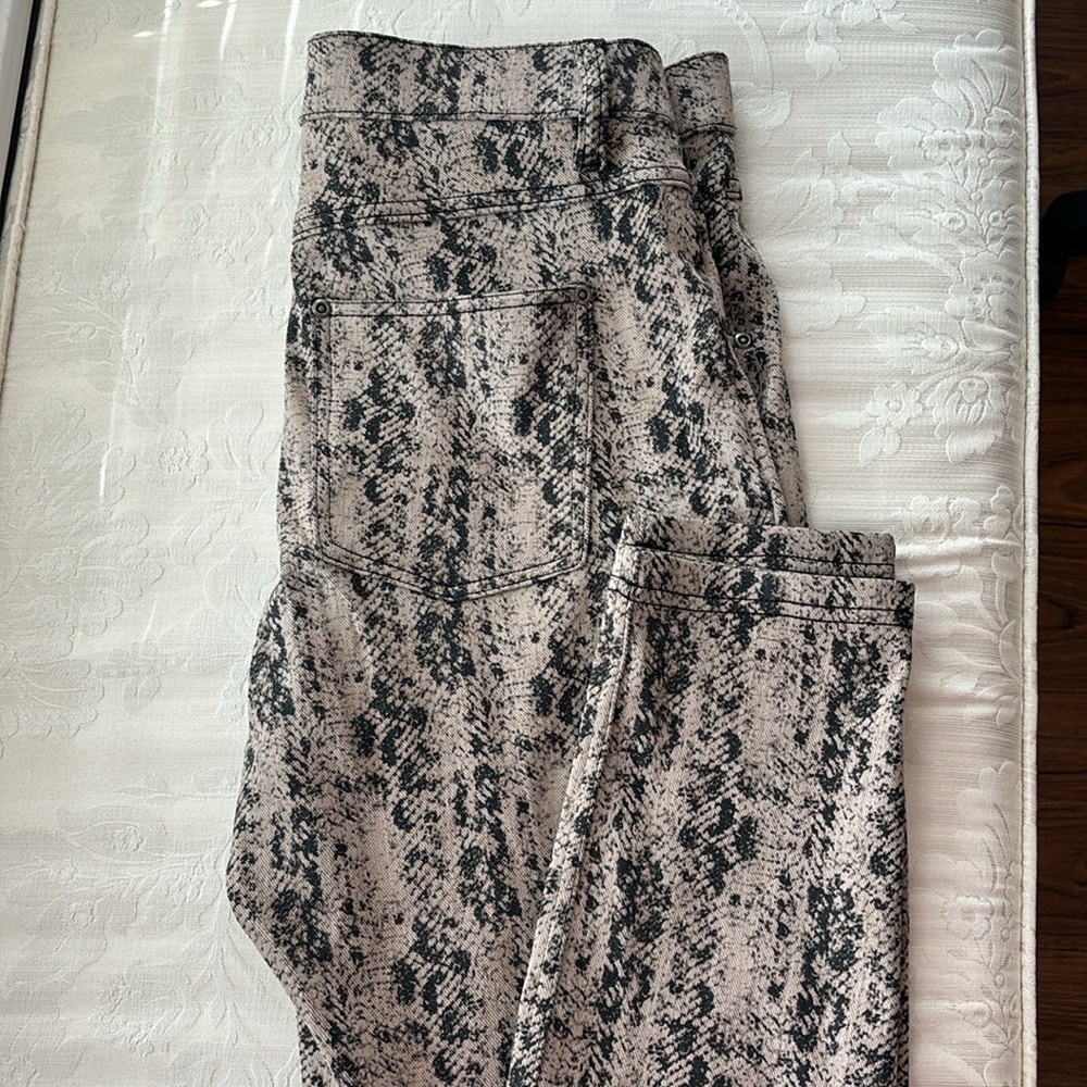 Python Print Jeggins. - image 2